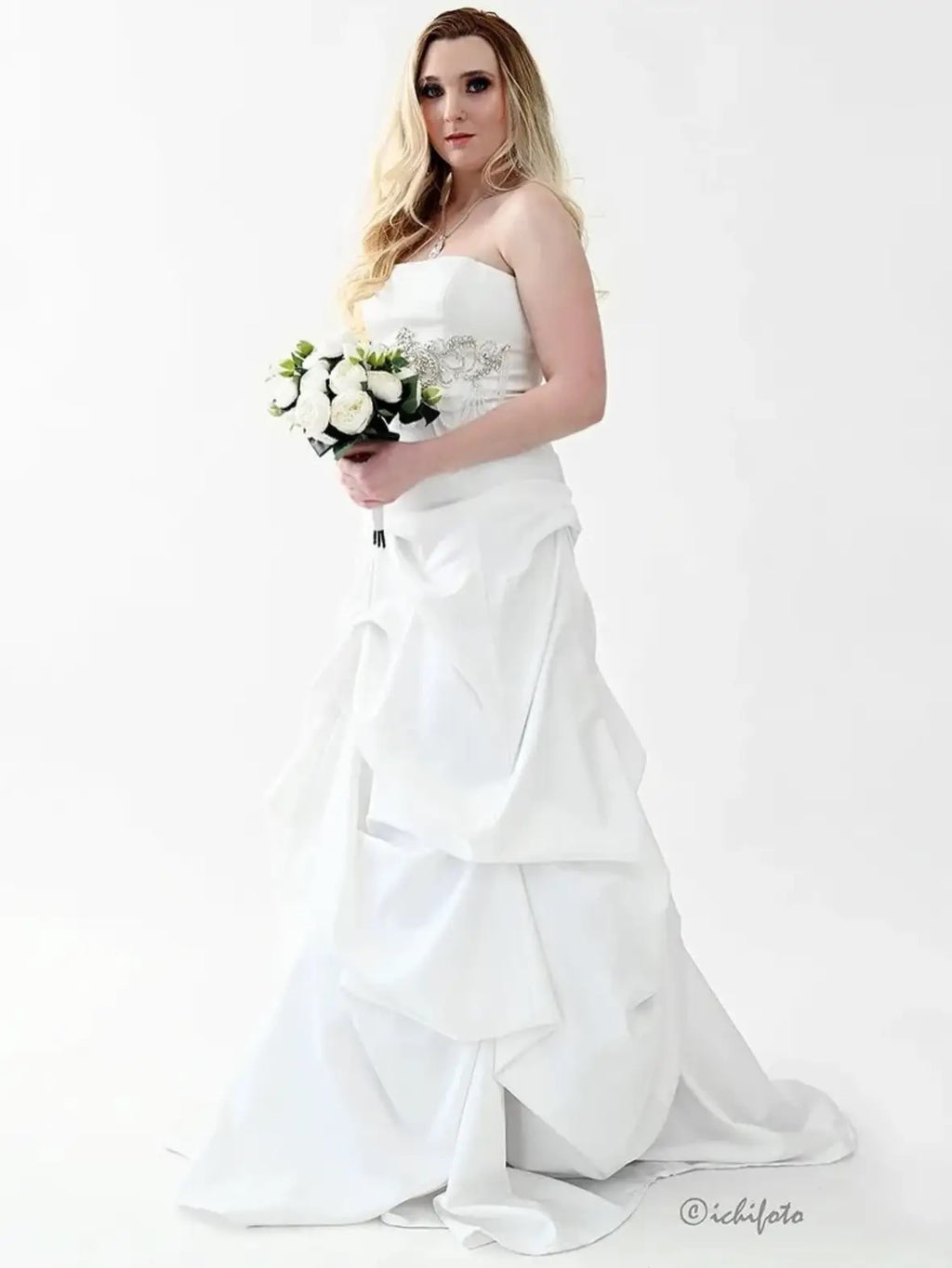 1: Princess wedding gown